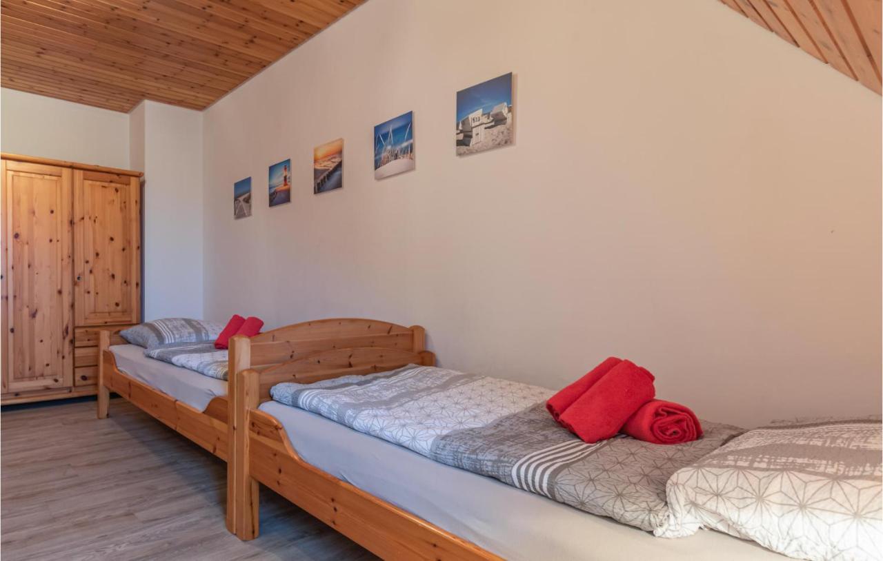 Awesome Home In Friedrichskoog-Spitze With 2 Bedrooms And Wifi Zewnętrze zdjęcie